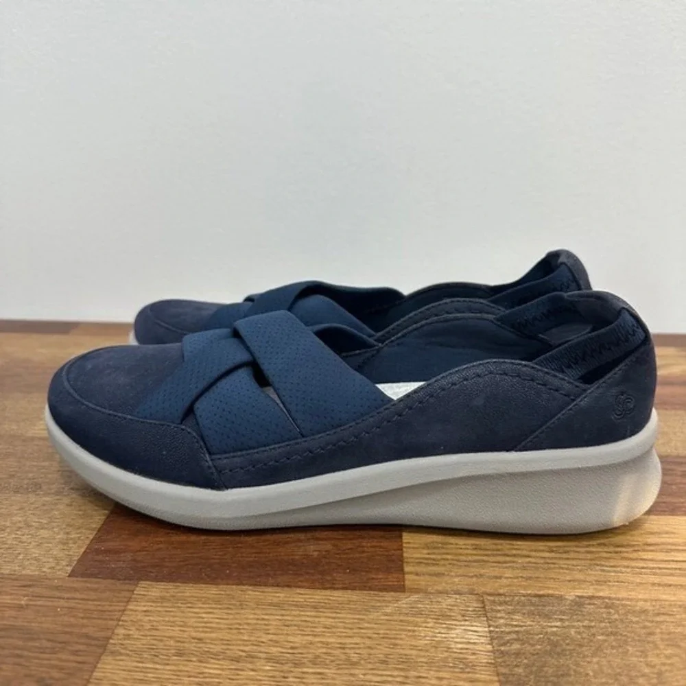 Clarks Cloudsteppers 7.5 Sillian 2.0 Star Navy Blue Cushion Comfort Slip On
